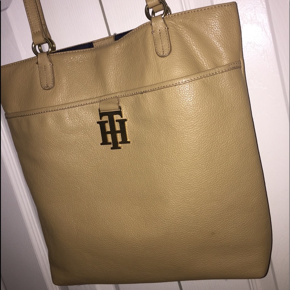 Tommy Hilfiger leather handbag
